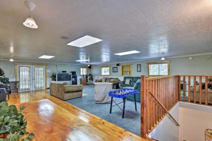 Huge Preston Cabin with Game Room and Mountain Views! - image 7