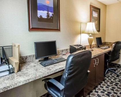 Comfort Suites Prestonsburg West - image 11