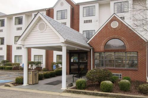 Quality Inn & Suites - main image