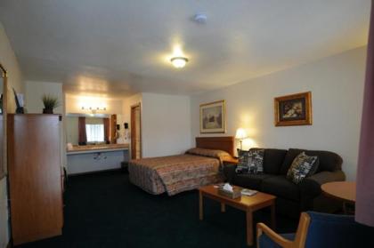 Legacy Inn - image 11