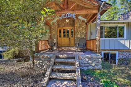 Quaint Priest Lake Cabin with Patio Less Than 1Mi to Lake - image 14