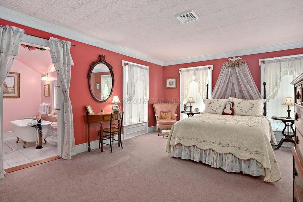 Princess Anne Book Lovers Inn - main image