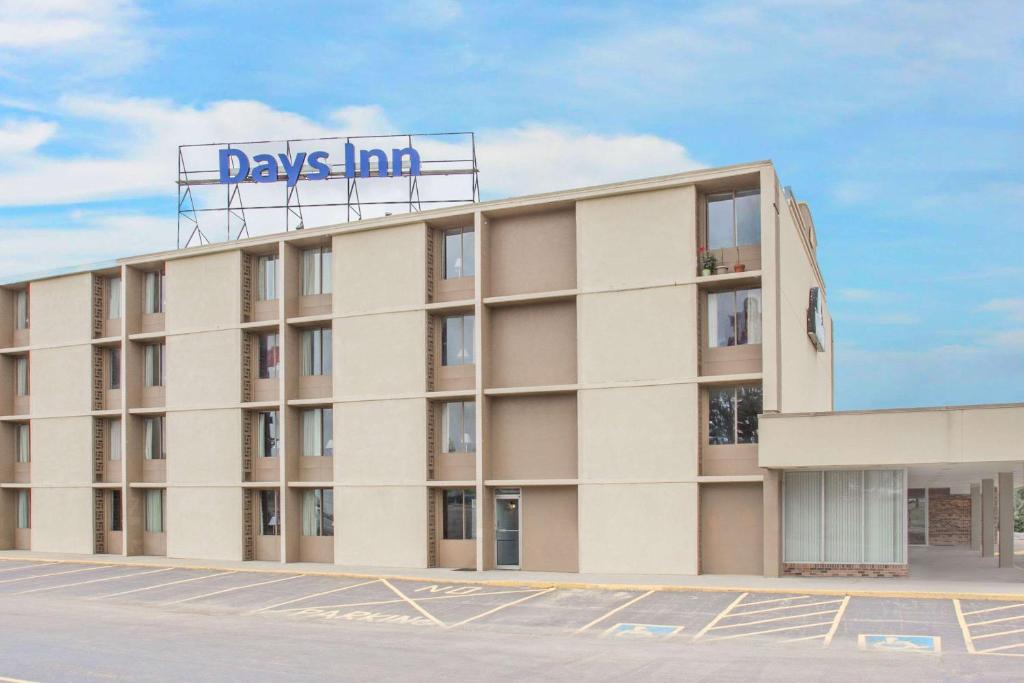 Days Inn by Wyndham Princeton - main image