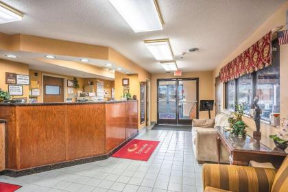 Econo Lodge Princeton - image 6