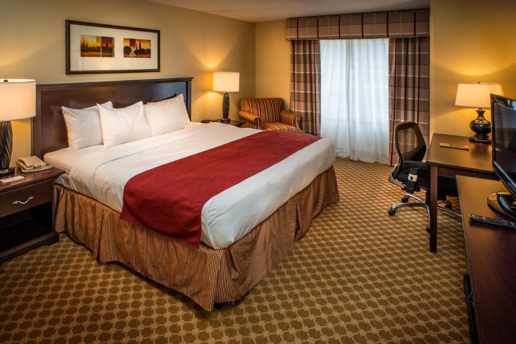 Country Inn & Suites by Radisson Princeton WV - image 5