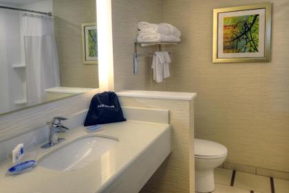 Fairfield Inn & Suites by Marriott Princeton - image 2