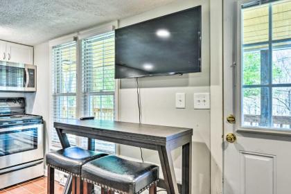 Pet-Friendly Princeton Apt with Private Porch! - image 9