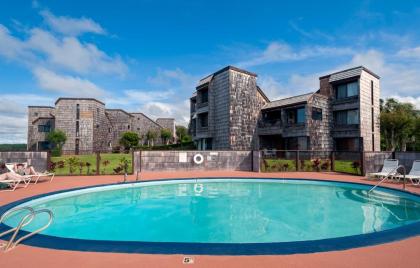 Sealodge J9-top floor with oceanfront views beach gear private lanai pool - image 15