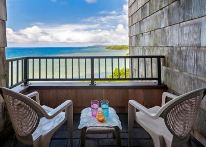 Sealodge E8-oceanfront views near secluded beach with wifi and pool - image 11