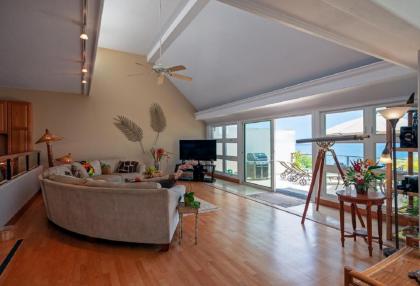 Puu Poa 405- 2000sf of oceanfront privacy whale watcher's dream! - image 3