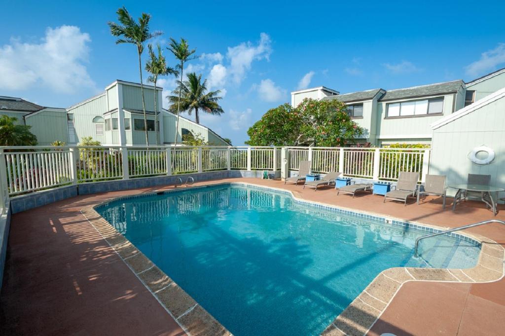 Kamahana 24-great ocean view upstairs corner spacious and private near golf - image 4