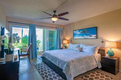 Spacious and light private with golf course and ocean views! - image 14