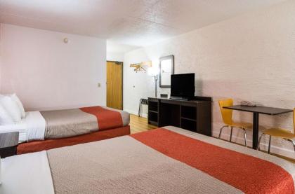 Motel 6-Prospect Heights IL - image 13