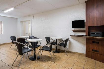 Motel 6-Prospect Heights IL - image 5