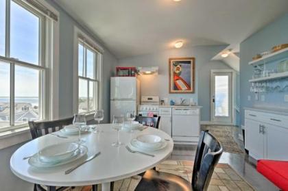 Splendid Provincetown Penthouse Apartment with Deck! - image 2