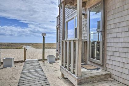 Provincetown Getaway with Private Beach Access! - image 9