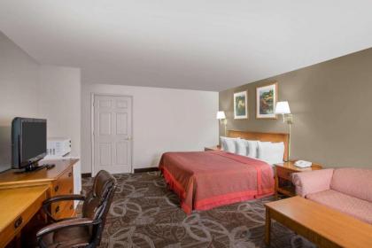 Days Inn by Wyndham Provo - image 15