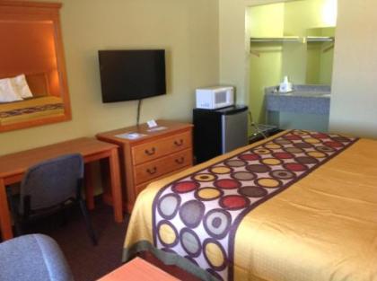 Americas Best Value Inn Pryor - image 9