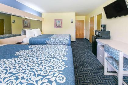 Days Inn & Suites by Wyndham Pryor - image 5