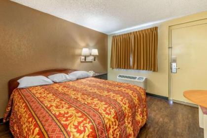 Rodeway Inn Pueblo - image 2