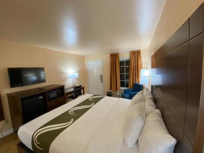 Quality Inn - image 8