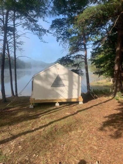 tentrr Signature   Waters Edge Campsite on Sunset Cove