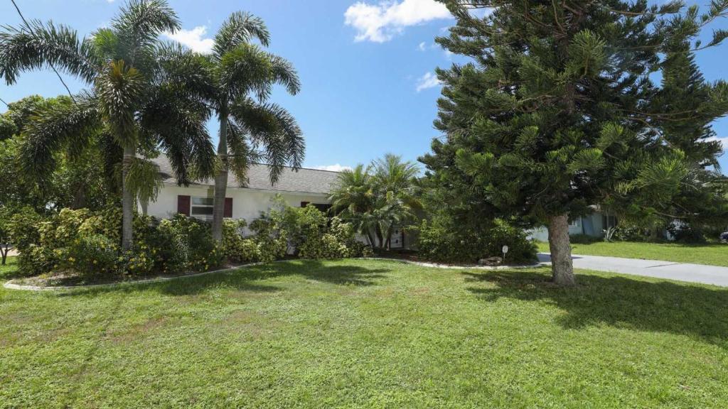 5 Star Villa on Charlotte Harbor with Large Private Pool Charlotte County Villa 1011 - image 6