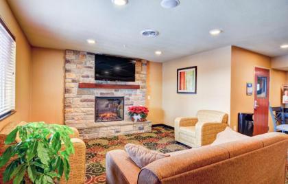 Cobblestone Hotel & Suites - Punxsutawney - image 13