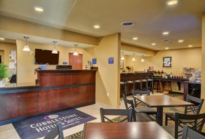 Cobblestone Hotel & Suites - Punxsutawney - image 6