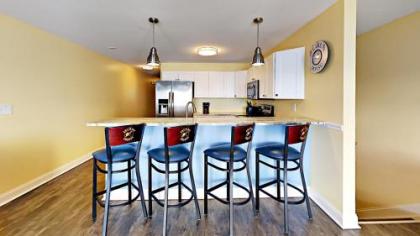 Put-in-Bay Waterfront Condo #111 - image 5