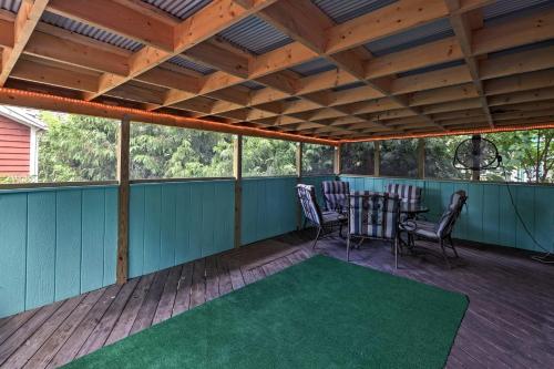 Middle Bass Cabin with Grill and Lagoon Access! - image 3