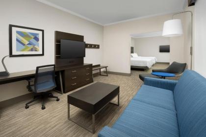 Holiday Inn Express Puyallup an IHG Hotel - image 9