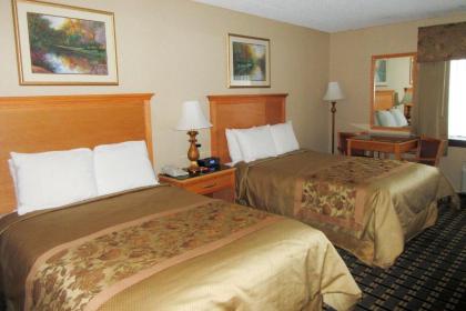 Econo Lodge - image 2