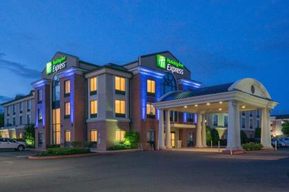 Holiday Inn Express and Suites - Quakertown an IHG Hotel - image 1