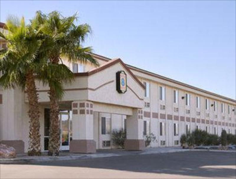 Super 8 by Wyndham Quartzsite AZ - main image