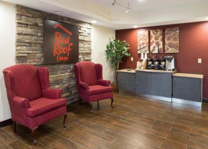 Red Roof Inn Glens Falls - Lake George - image 3