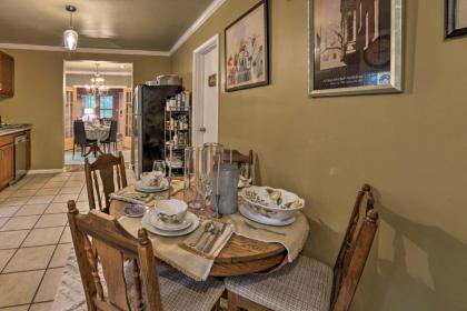 Renovated Home with Screened-In Patio on Hwy 90 - image 11