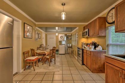 Renovated Home with Screened-In Patio on Hwy 90 - image 8