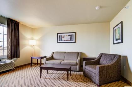 Castle Rock Inn & Suites - Quinter - image 5