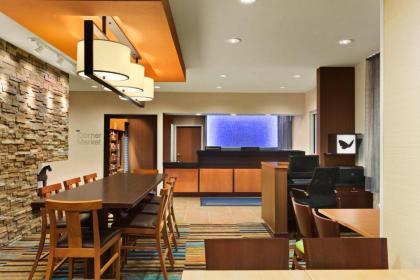 Fairfield Inn Racine - image 12