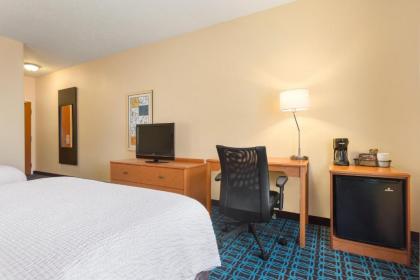 Fairfield Inn Racine - image 3