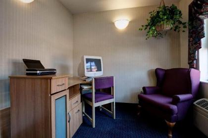 Americas Best Value Inn & Suites Racine - image 12