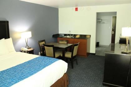 Travelodge by Wyndham Water's Edge Hotel - Racine - image 5