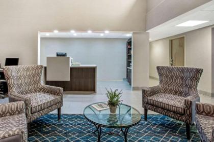 La Quinta Inn by Wyndham Radford - image 5