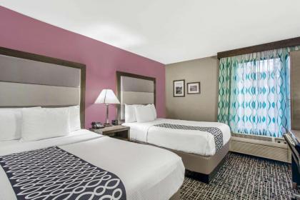 La Quinta Inn by Wyndham Radford - image 9