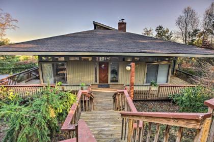 Home with Wraparound Deck and Blue Ridge Mtn Views!