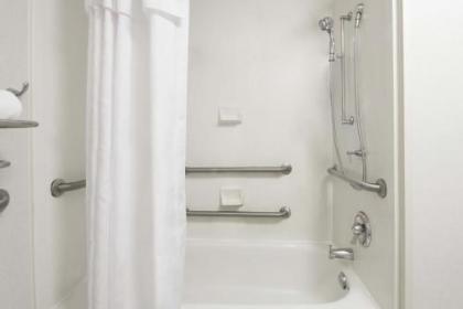 Homewood Suites by Hilton Raleigh/Crabtree Valley - image 5