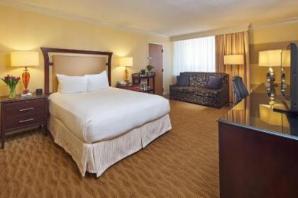 Hilton Raleigh North Hills - image 2