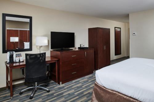 Doubletree By Hilton Raleigh Crabtree Valley - image 3