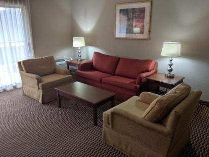 Ramada by Wyndham Raleigh - image 16